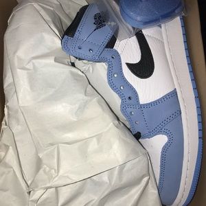 Air Jordan 1 Retro High OG GS University Blue